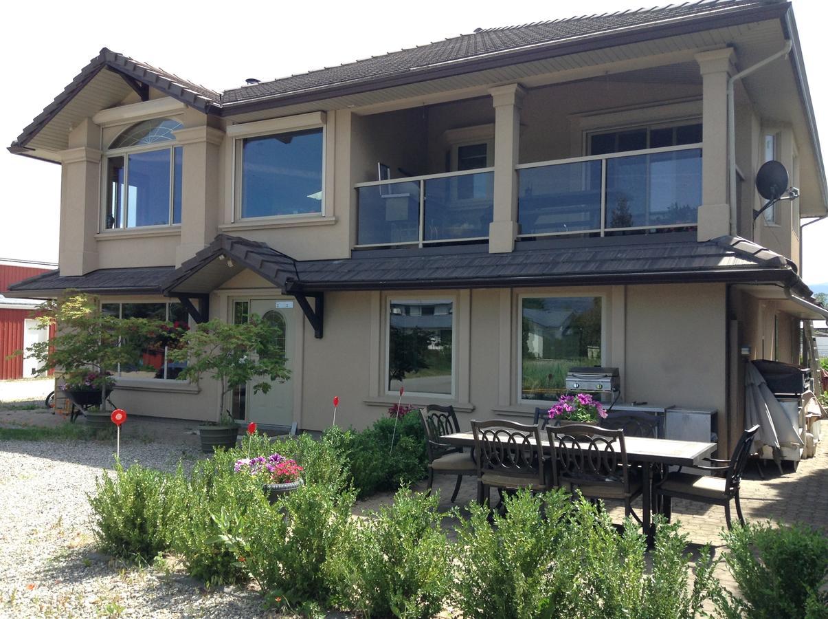 All Seasons Bed & Breakfast Bed and Breakfast Kelowna Buitenkant foto