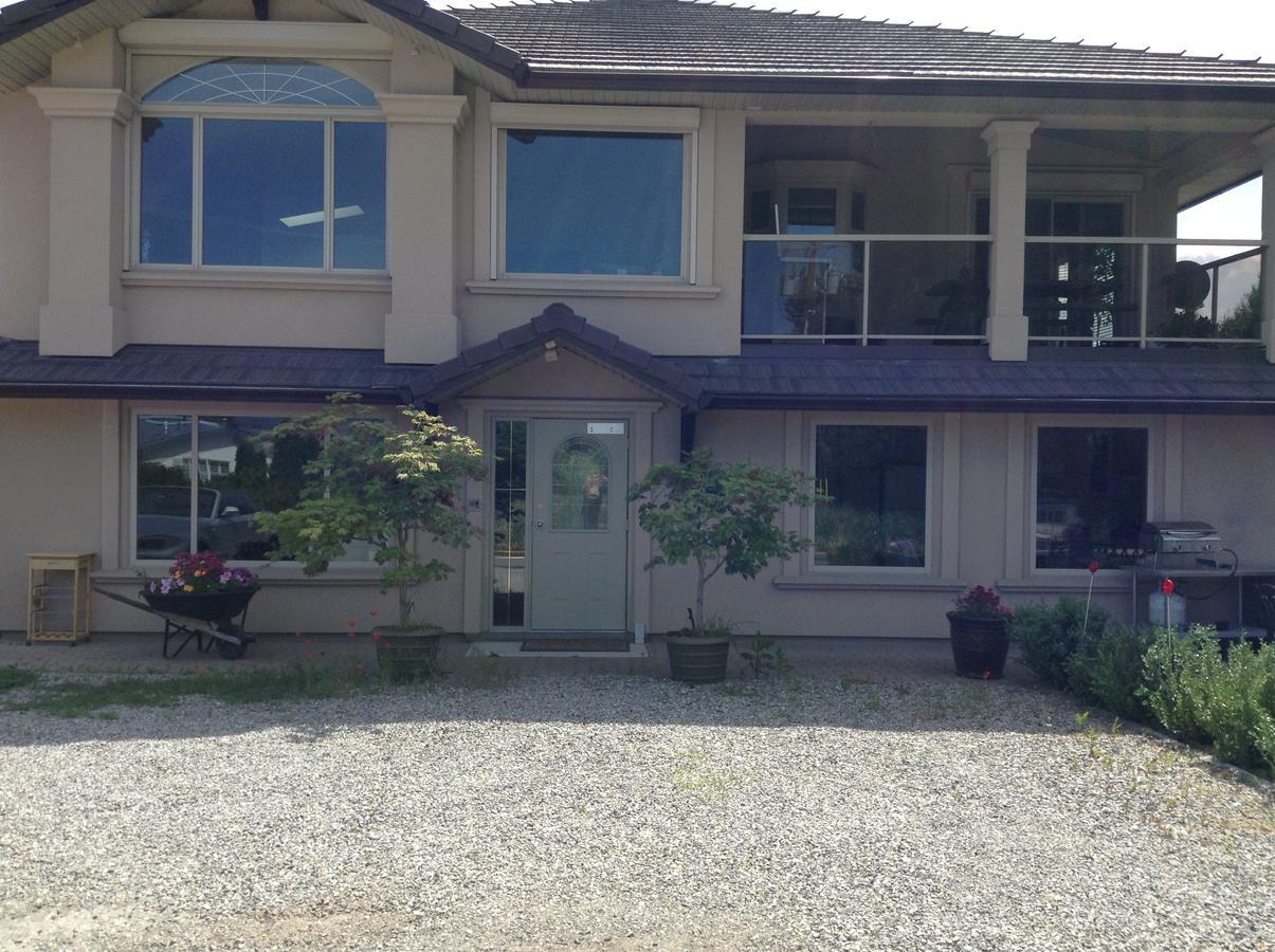 All Seasons Bed & Breakfast Bed and Breakfast Kelowna Buitenkant foto